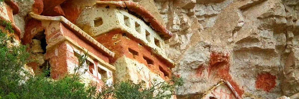 Mausoleos de Revash y Museo de Leymebamba Full Day en Chachapoyas 